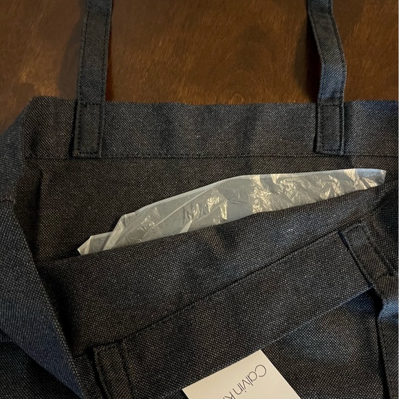 NWT Calvin Klein Reuseable Tote Bag Gray Spellout Green Bag - Picture 3 of 6
